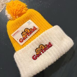 Vintage Garfield Yellow and White Pom-Pom Beanie